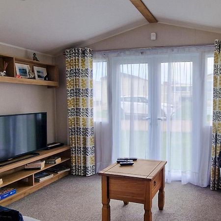 Lovely Caravan Nearby The Beach In Hunstanton, Norfolk Ref 23071C Hotel ภายนอก รูปภาพ
