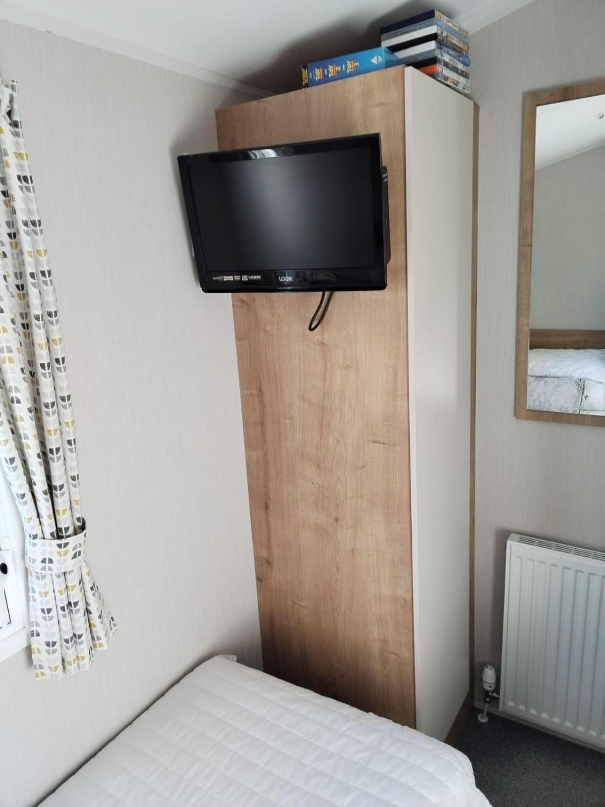 Lovely Caravan Nearby The Beach In Hunstanton, Norfolk Ref 23071C Hotel ภายนอก รูปภาพ